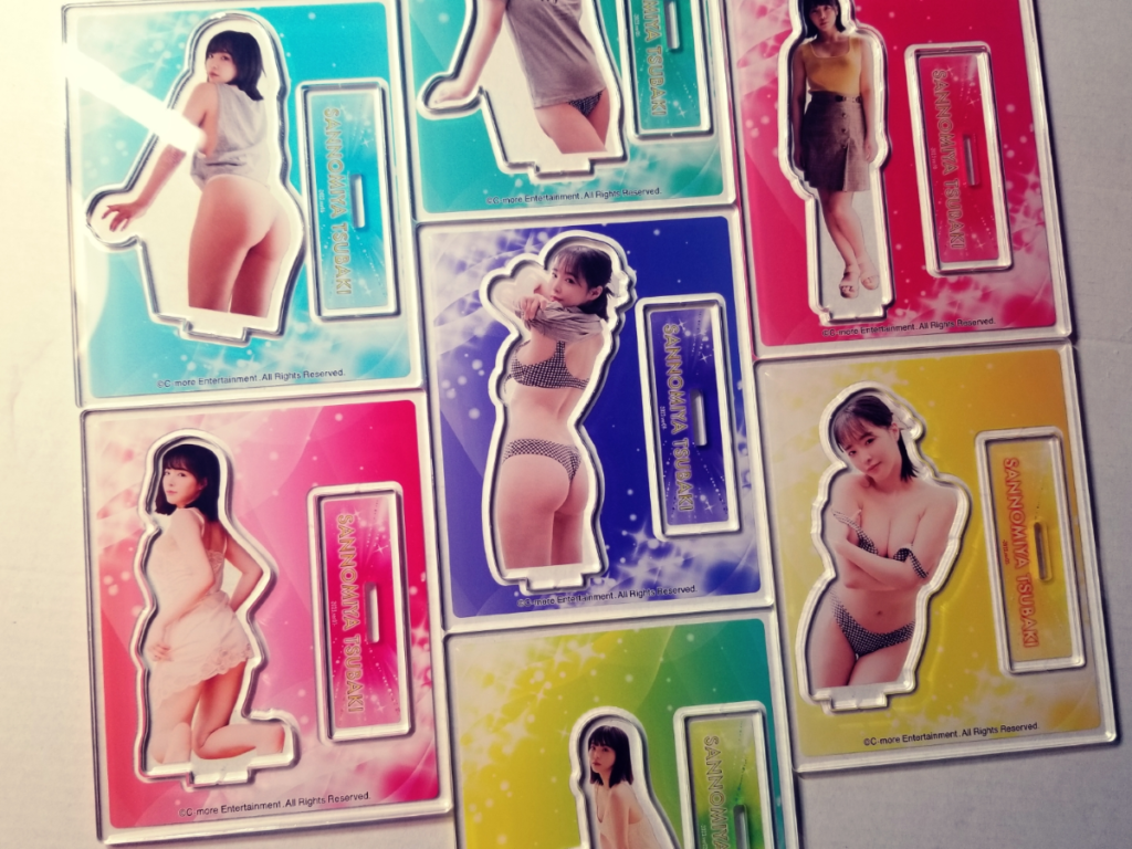 Tsubaki's Acrylic Stand